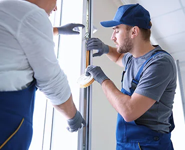 glass repair experts in St. Cloud, FL