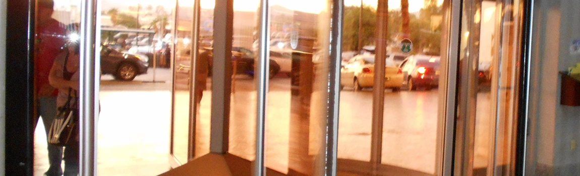 Storefront Glass Repair Cost in St. Cloud, FL